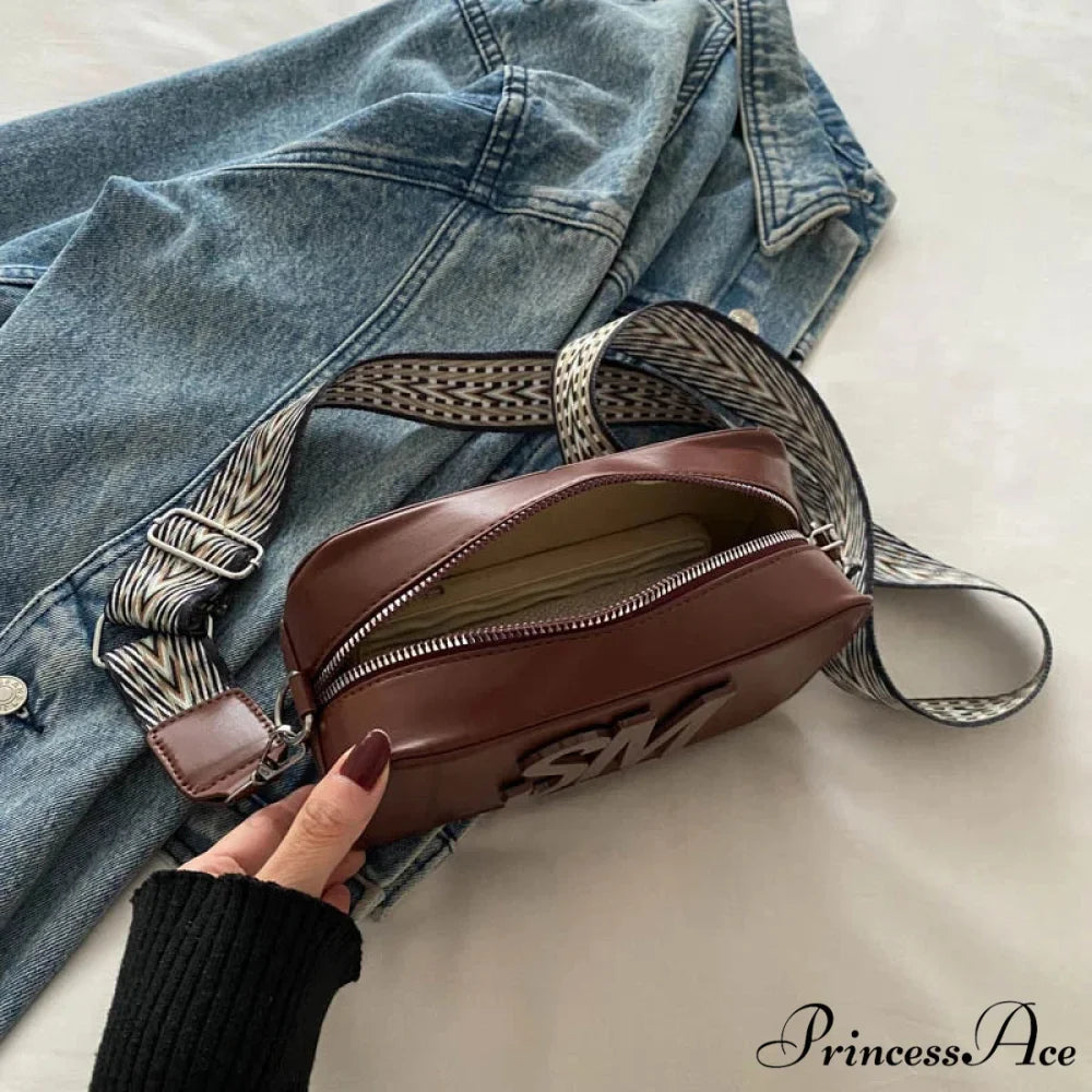 Stylish Cheetah Pattern Characters Crossbody Bag