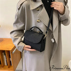 Stylish Felt Alligator Textured Crossbody Purse