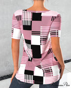 T-shirt check with V-neck print