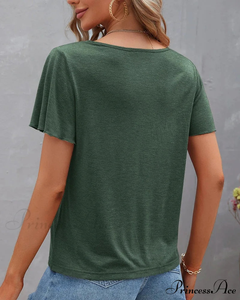 T-shirt in Solid Cut Out Color