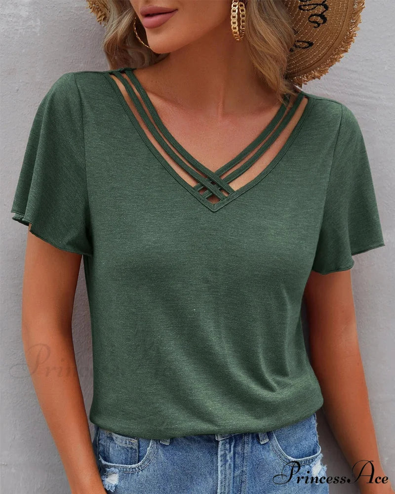 T-shirt in Solid Cut Out Color