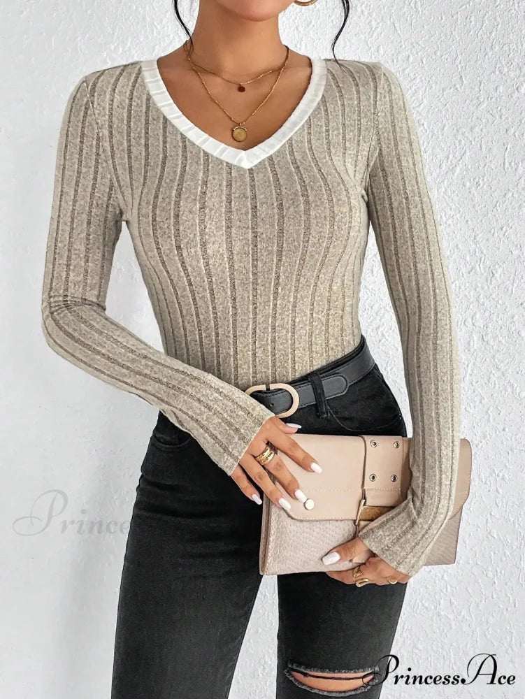 Thin Attractive V-Neck Neck Edge Conflict Pullover Top Women