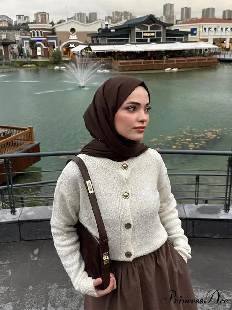 Tight Fit Round-neck Cardigan