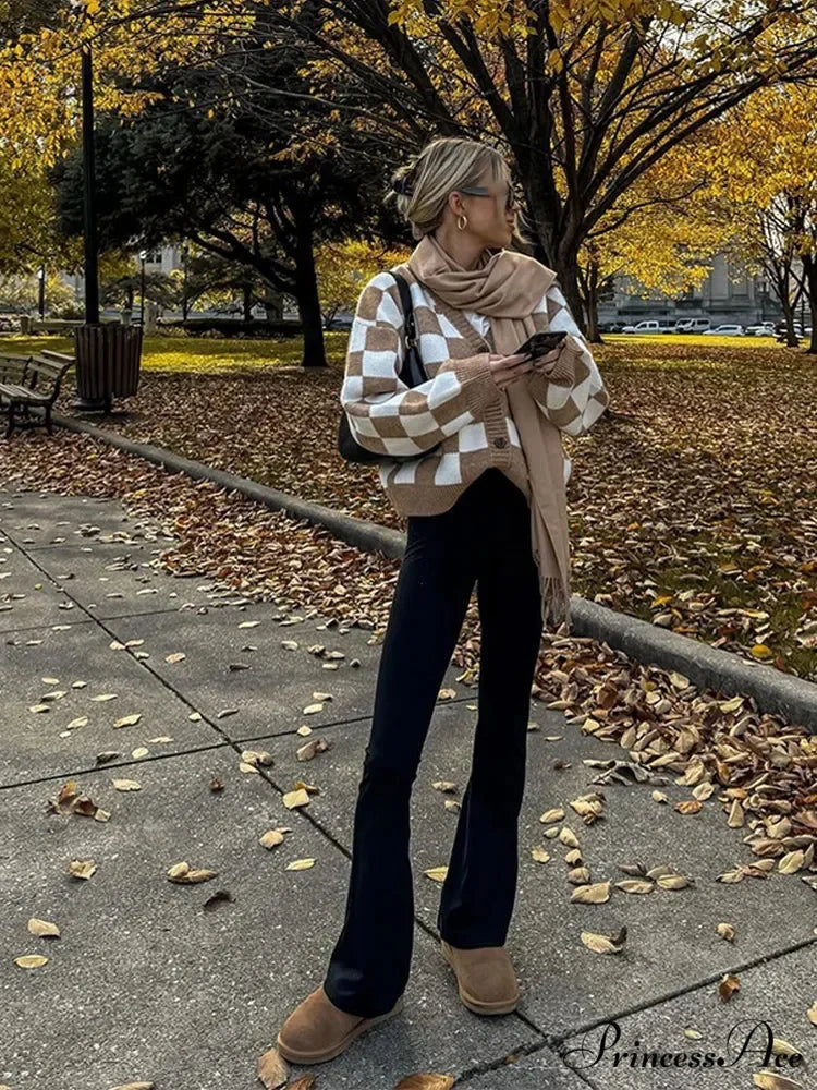 V-neck Square Printed Color Block CardiganModified Output: V-neck Square Patterned Colorful Block Sweater