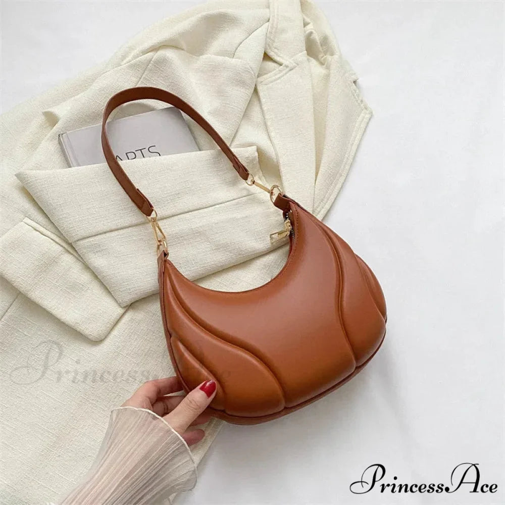 Vintage Monochromatic Saddle Leather Shoulder Bag