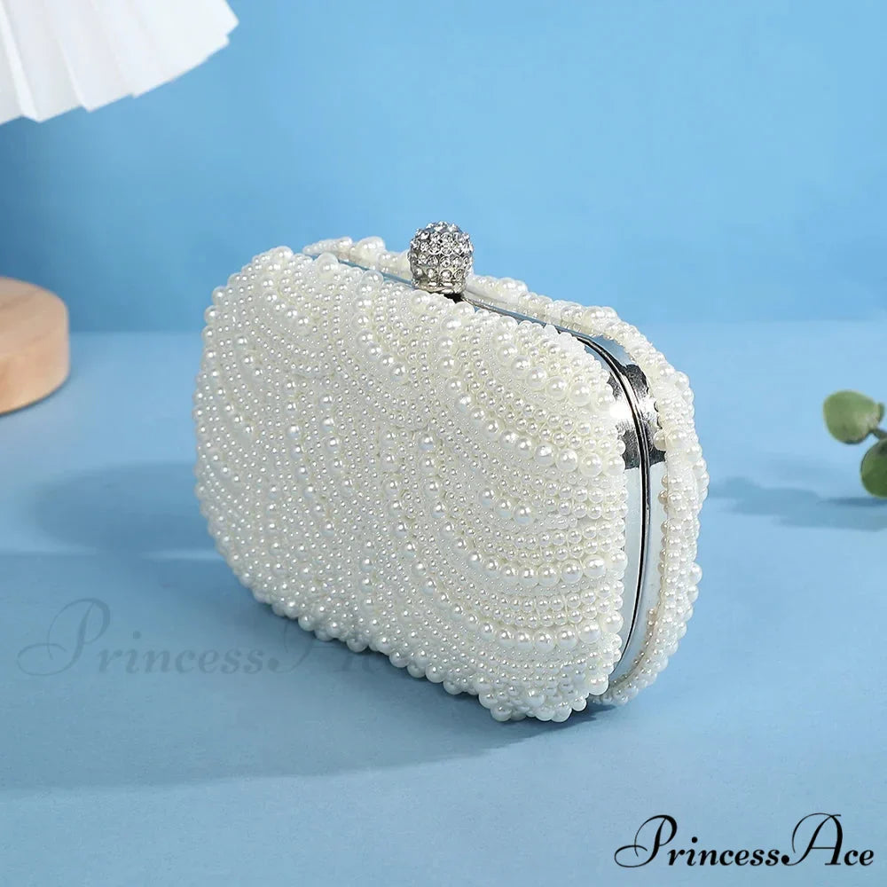 Vintage Opulent Pearl Undulation Design Evening Clutch Purse