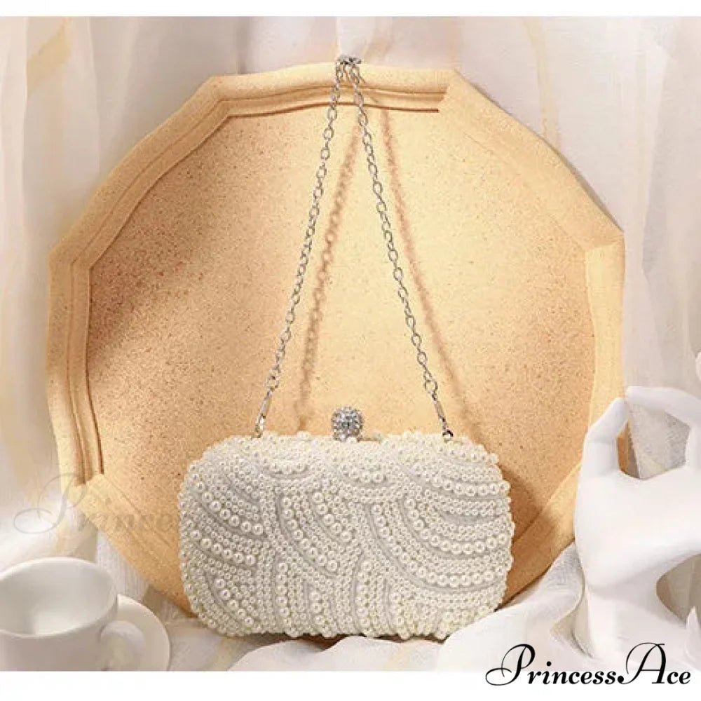 Vintage Opulent Pearl Undulation Design Evening Clutch Purse