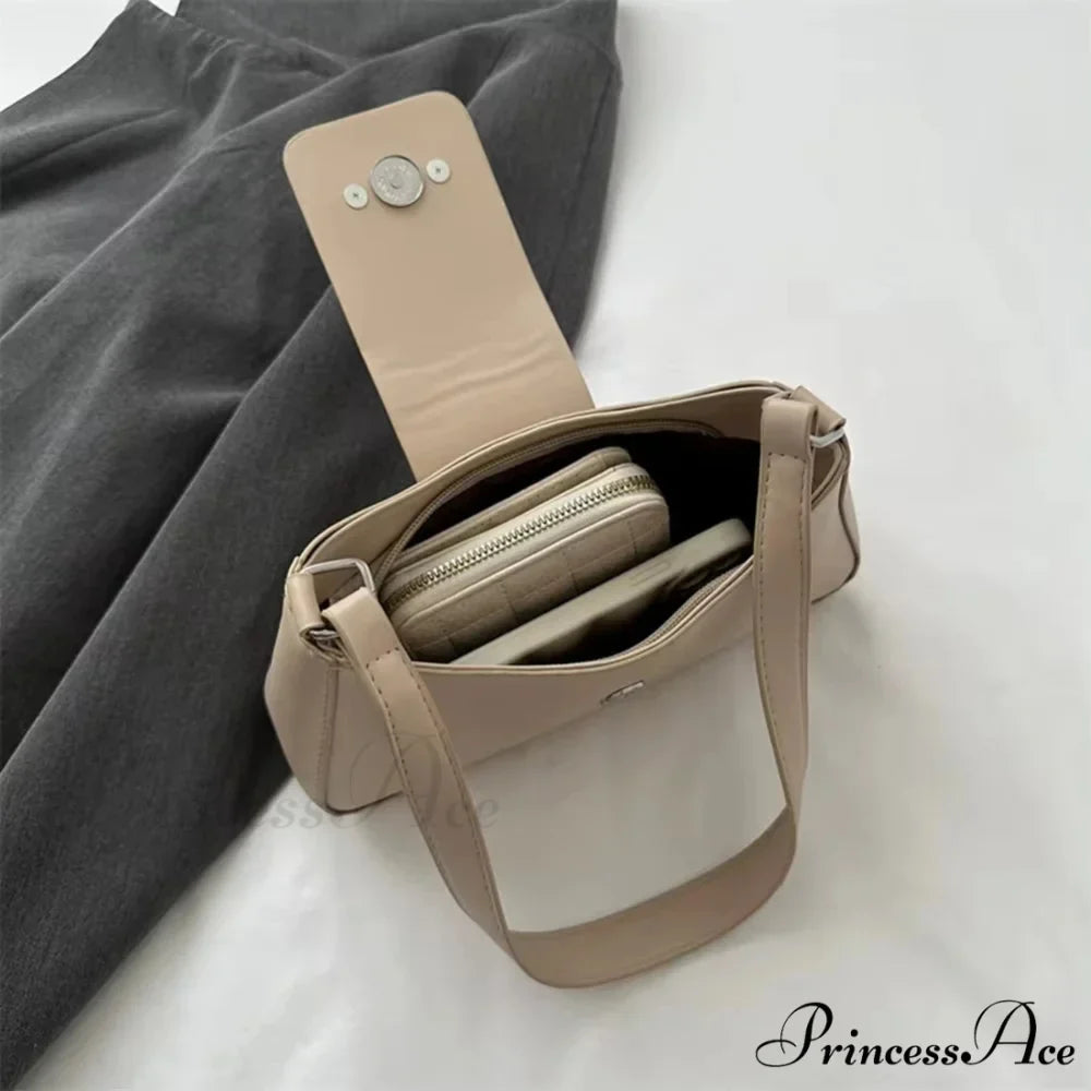 Vintage Y2K Classic Faux Leather Shoulder Bag