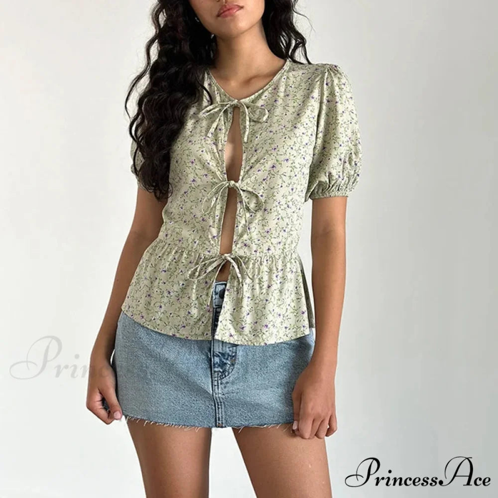 Voluminous Sleeve Ribbon Crop Top