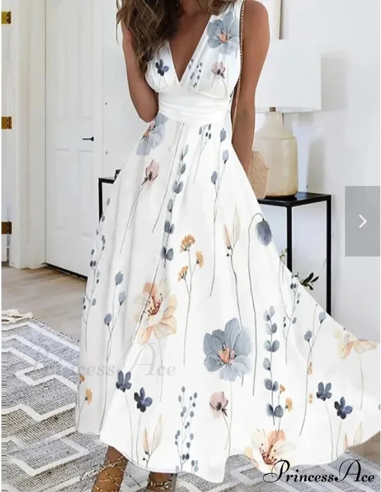 Warm Blossom Pattern Seductive Plunging Neckline Flared Flowered Dress