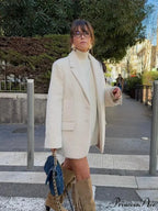 White Alone Fastened Woolen Coat