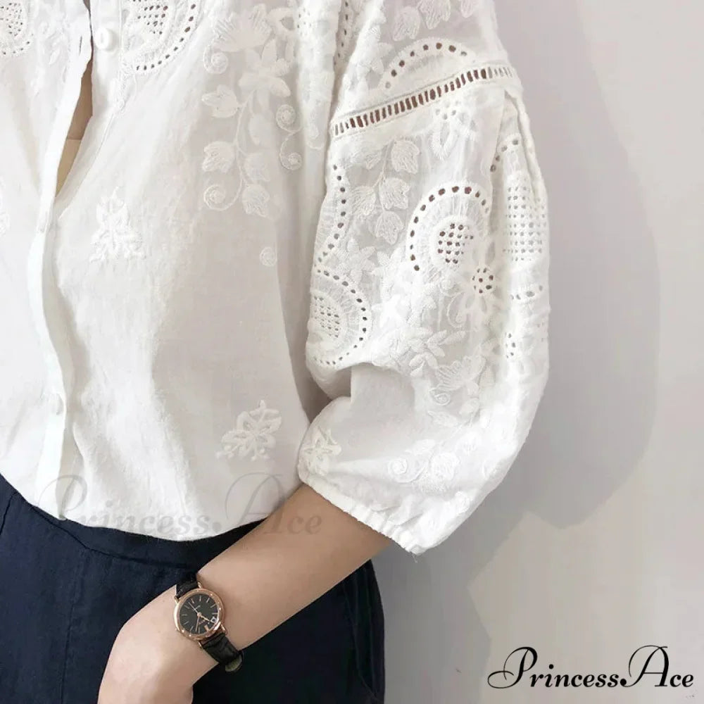 White Cotton Floral Embroidery Vintage Boho Summer BlouseModified Title: Ivory Cotton Flower Stitching Retro Bohemian Seasonal Top