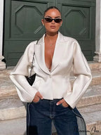 White Deep-neck Jacket Brief Coat