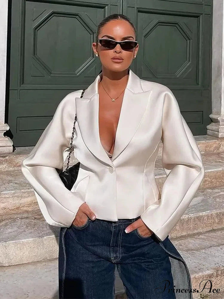 White Deep-neck Jacket Brief Coat