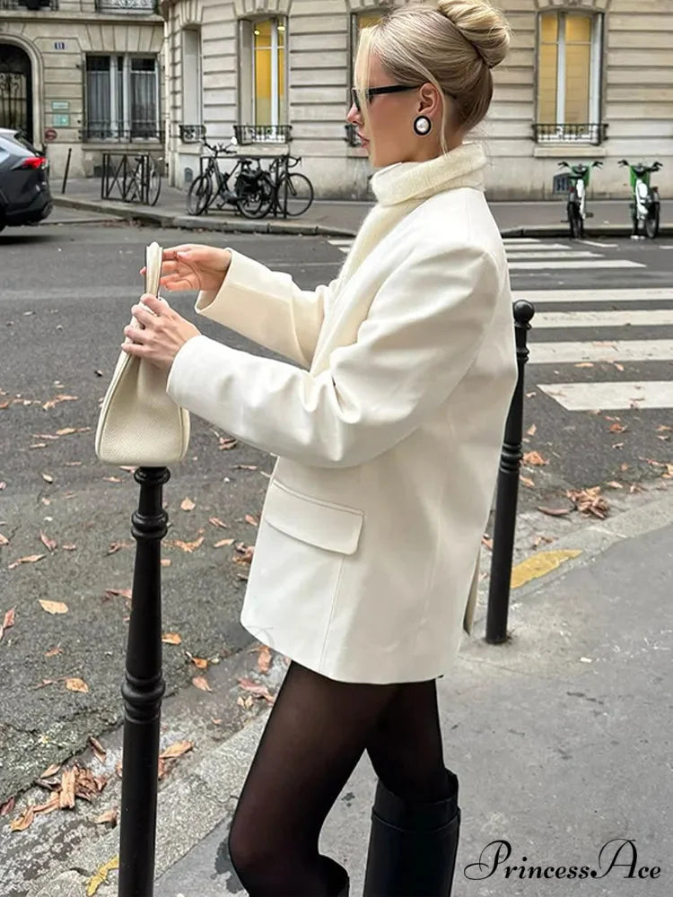 White Dual Pockets V-neck Jacket