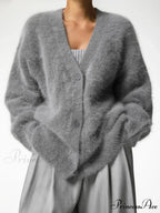 Wool Baggy V-neck Extended Sleeve Cardigan