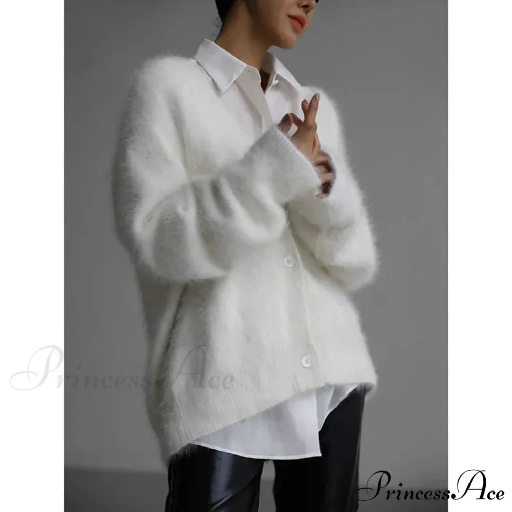 Wool Baggy V-neck Extended Sleeve Cardigan